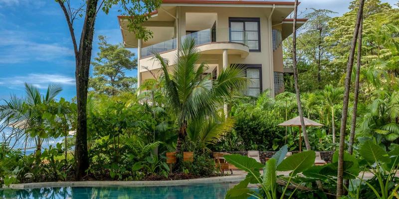 Rooms and suites are located in low level buildings with amazing views. Rooms and suites are located in low level buildings with amazing views.