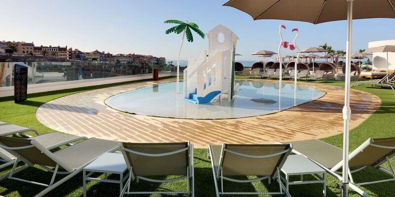 Kids splash pool. Kids splash pool.