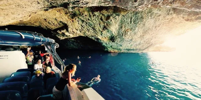 Boat-trip with Excursions a Cabrera.[copyright]© Excursions a Cabrera.[/copyright]