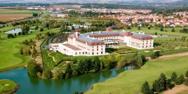 Radisson Blu Hotel at Disneyland Paris
